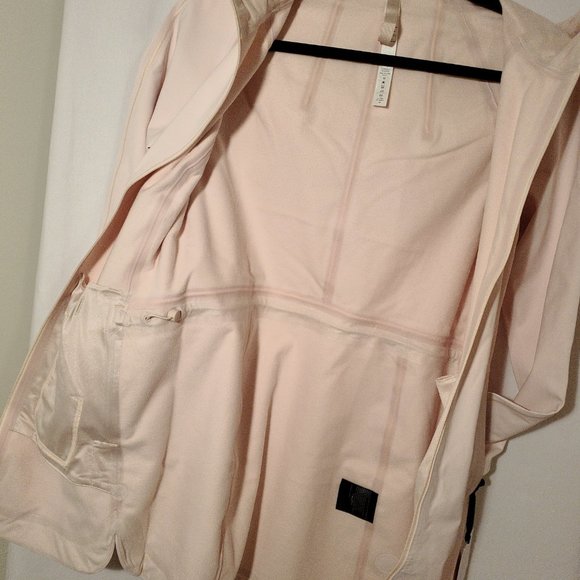 Size 4 Glyde Along Softshell Lululemon - Picture 5 of 13